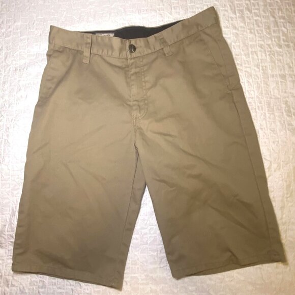Volcom Corpo Class Tan Chino Shorts Flat Front Classic Casual Comfort   Size 29 - Picture 1 of 8